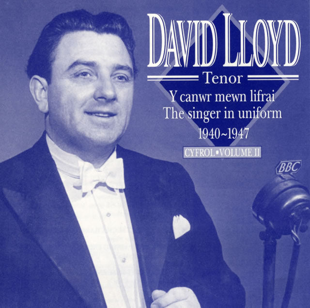 Y Canwr Mewn Lifrai (1940-1947) - (Cyfrol 2) / The Singer in Uniform (1940-1947) - (Volume 2)