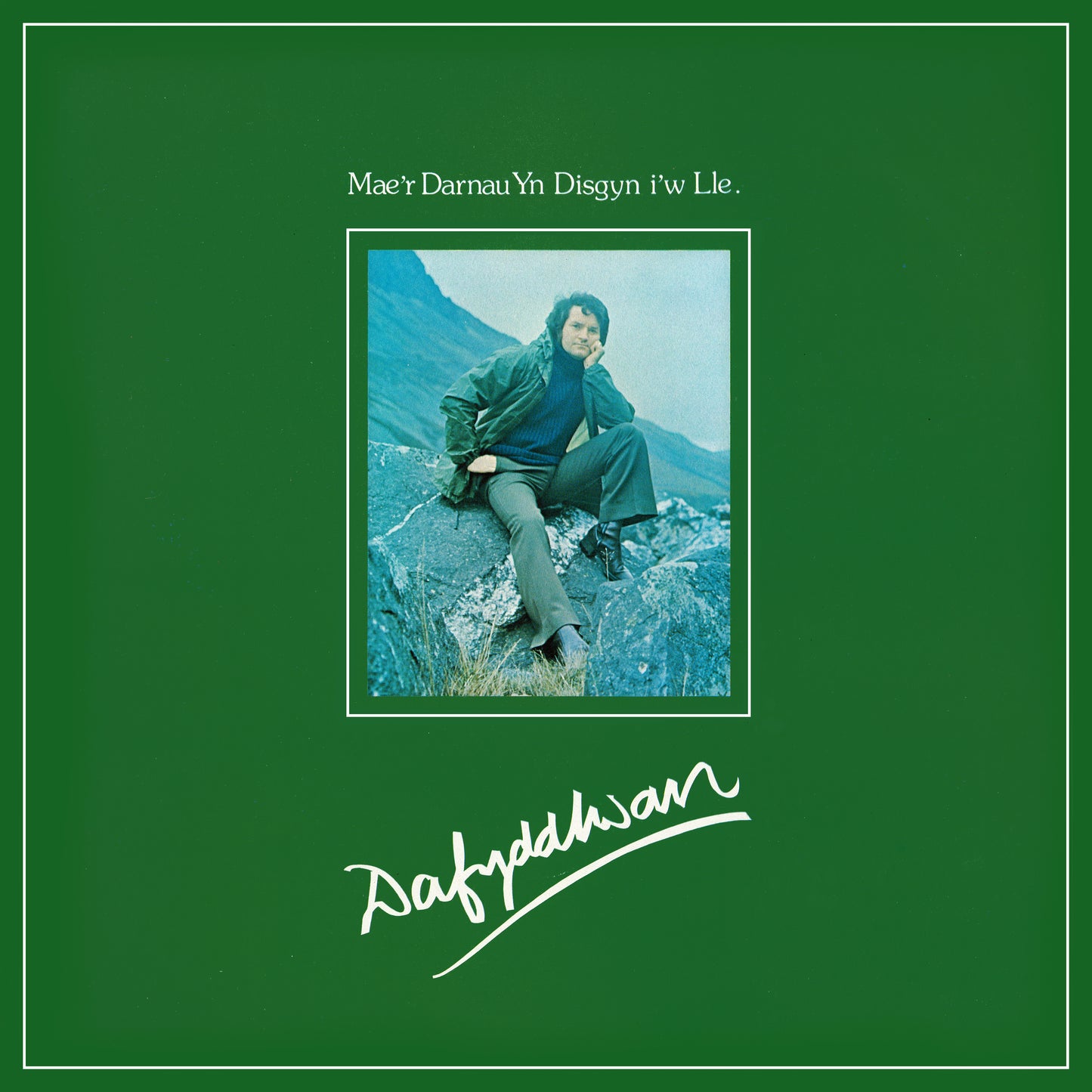 Mae'r Darnau Yn Disgyn i'w Lle